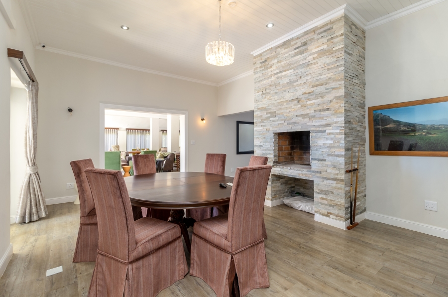 4 Bedroom Property for Sale in Stellenbosch Farms Western Cape
